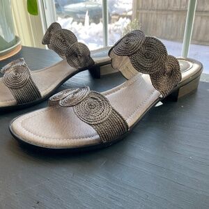 David Tate Silver Gunmetal Braided Low Heel Sandal Block Heel 13W